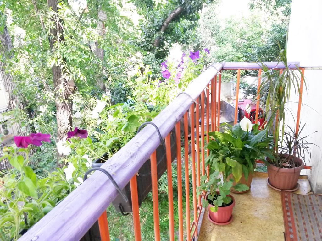 "В Центре Города" Квартира - "Downtown" Apartment Almaty Ngoại thất bức ảnh